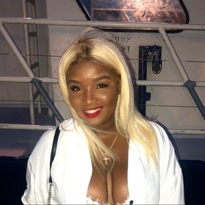 Meet your Posher, Faith